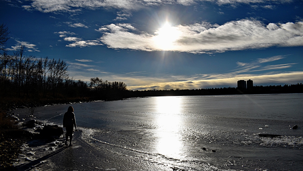 Calgary, Glenmore Reservoir, frozen, viewer Tab