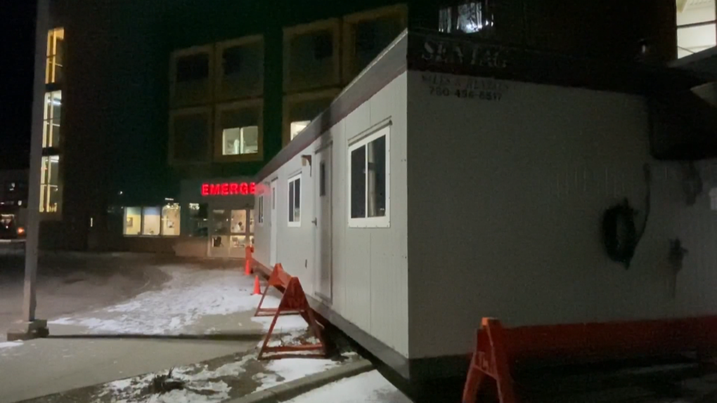 https://calgary.ctvnews.ca/content/dam/ctvnews/en/images/2022/11/28/alberta-children-s-hospital-emergency-trailer-1-6171290-1669646561234.png