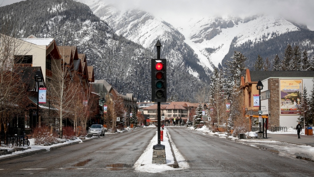 The streets of Banff are seen on Tuesday, March 24, 2020. (THE CANADIAN PRESS/Jeff McIntosh)