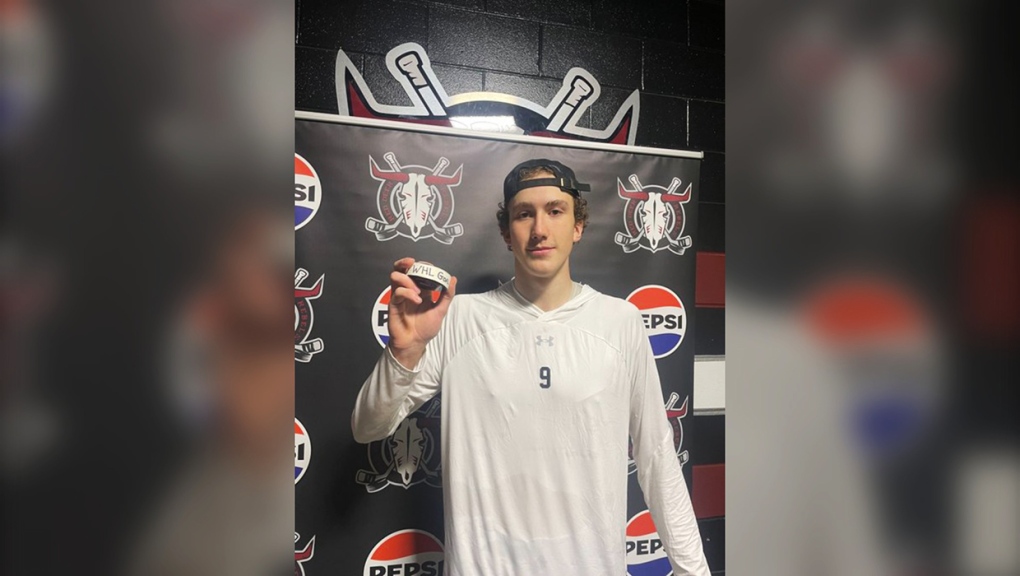 Red Deer's Matthew Gard scored the first two goals of his WHL career Saturday, leading the Rebels to a 3-2 win over the Calgary Hitmen
