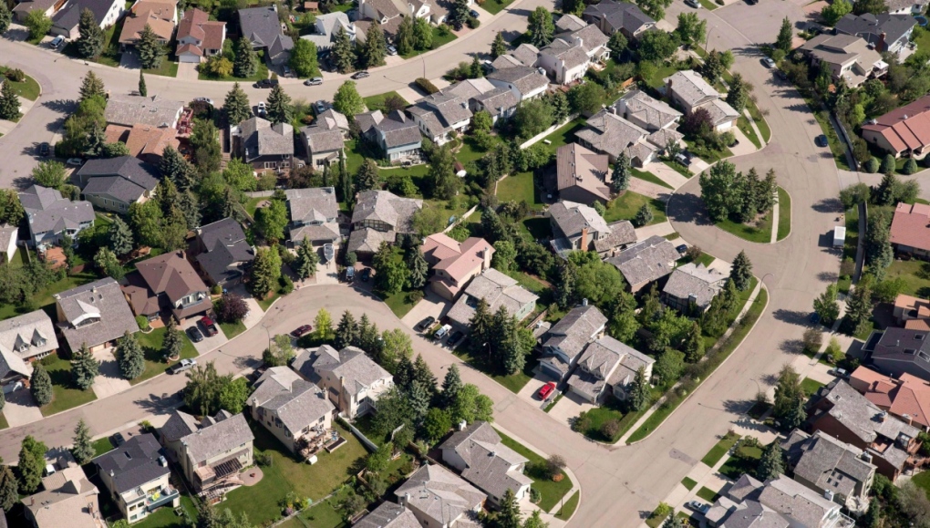 An aerial view of housing in Calgary is shown on June 22, 2013. (THE CANADIAN PRESS/Jonathan Hayward)