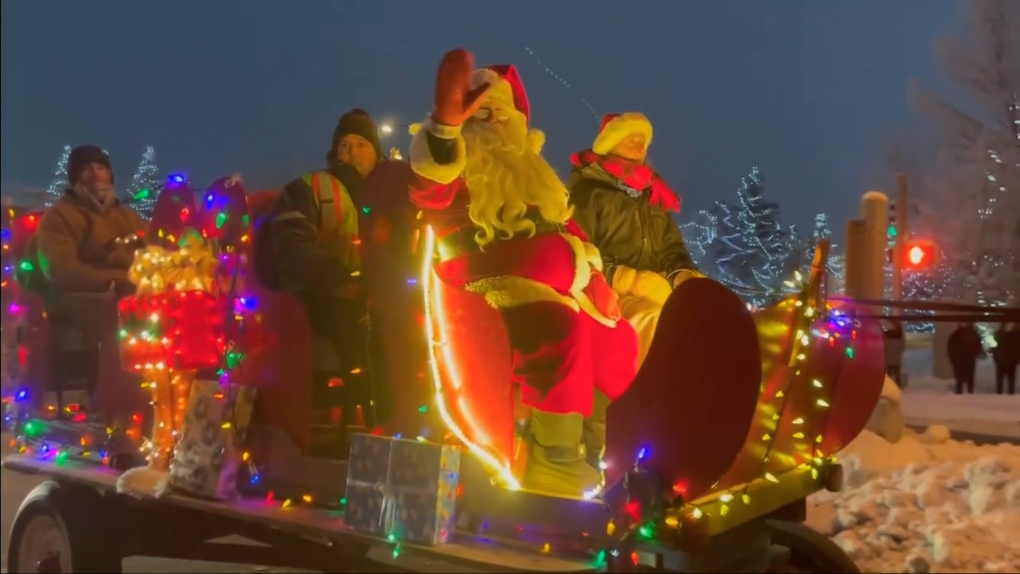 Parade of Lights in Auburn Bay