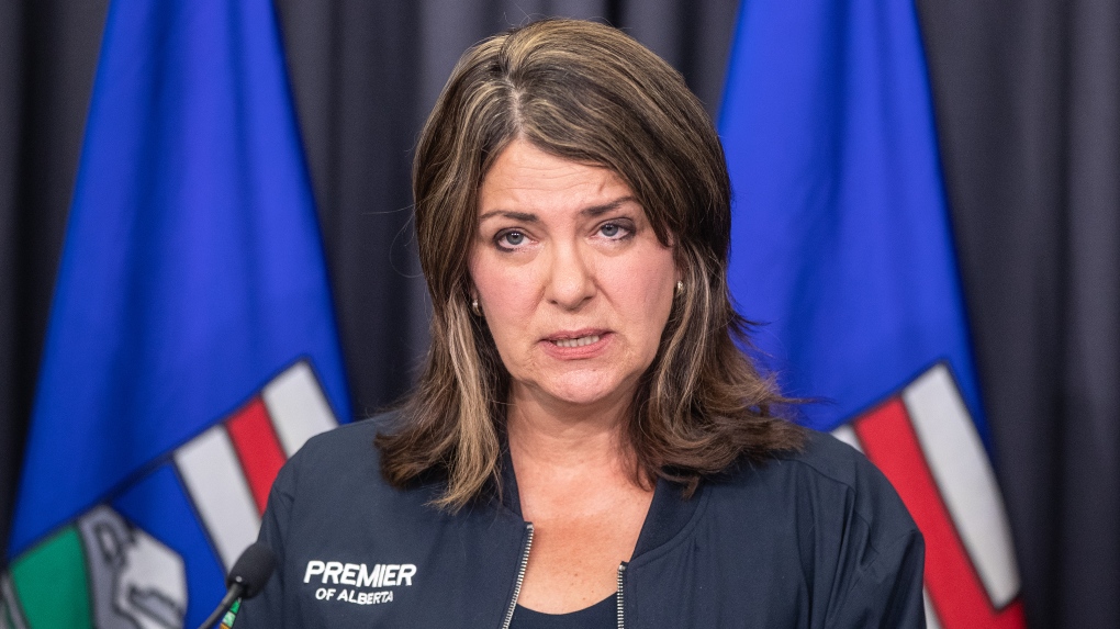 Alberta Premier Danielle Smith praises jury system after Coutts protest ...