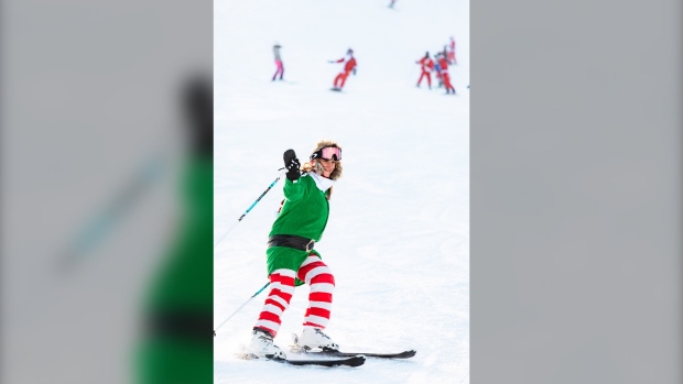 Skiing Elf