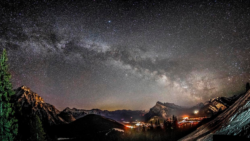 Milky Way, Banff, Norquay, Tony,