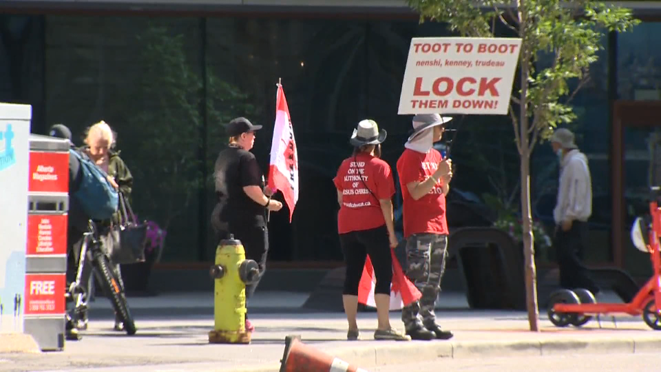 Trudeau protestors, Calgary, Palliser Hotel